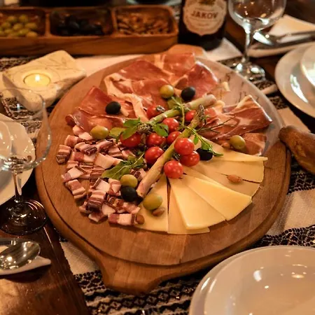 Authentic Stone House Lola Semesterbostad Makarska