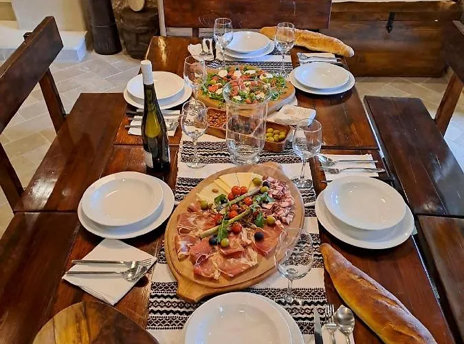 Authentic Stone House Lola Σπίτι διακοπών Μακάρσκα