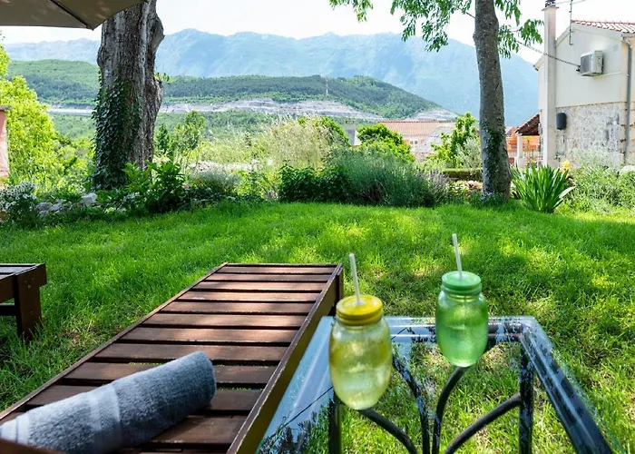 Authentic Stone House Lola Σπίτι διακοπών *