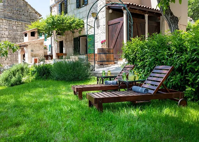 Vakantiehuis Authentic Stone House Lola Makarska