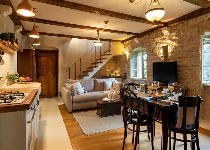 Prázdninový dům Authentic Stone House Lola Makarská