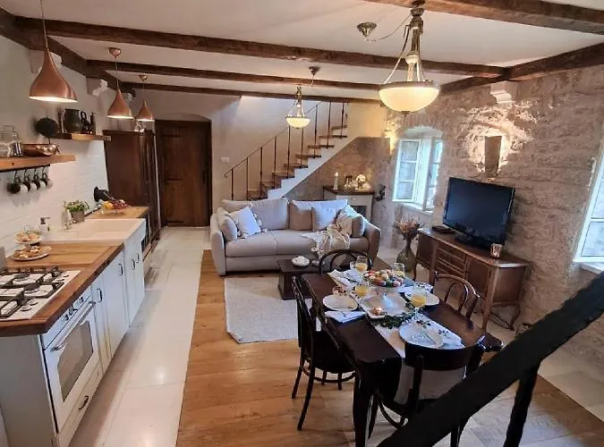 Authentic Stone House Lola