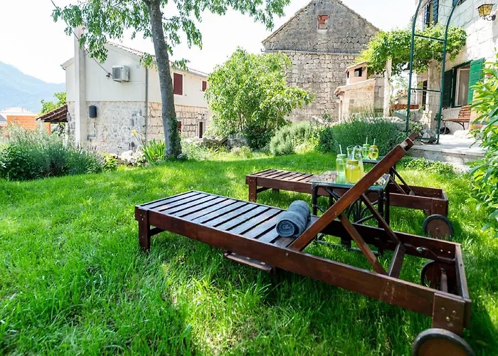 Authentic Stone House Lola