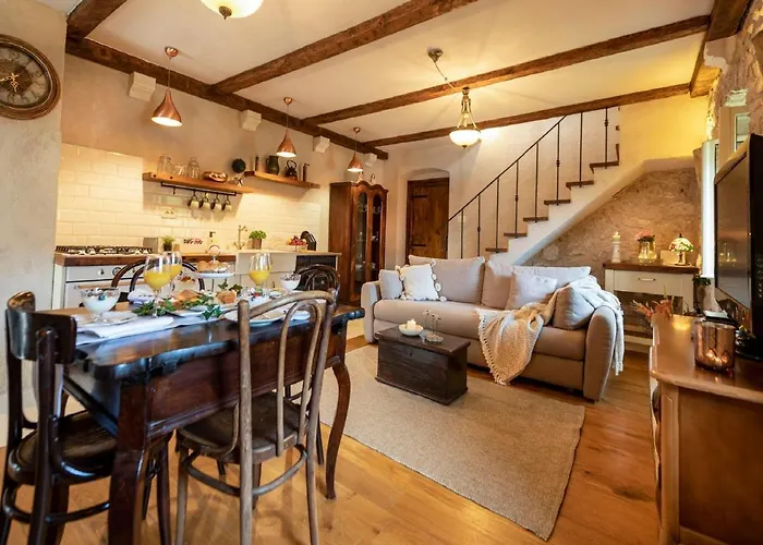 בית נופש Authentic Stone House Lola *