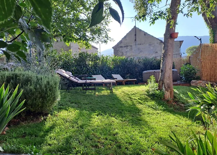 Authentic Stone House Lola * Makarska