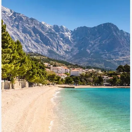 Authentic Stone House Lola Vakantiehuis